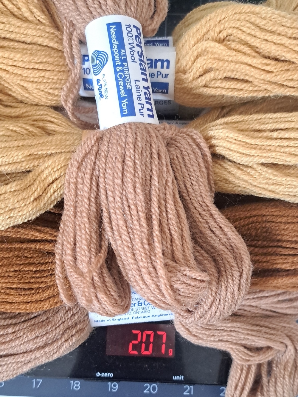 100% Wool Brown Lot, 200g - Picture 3 of 9
